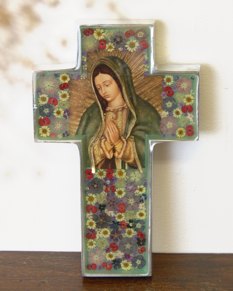 ＜Instagram掲載＞メキシコで古くから愛される聖母グアダルーペのアイテムを集めました＊