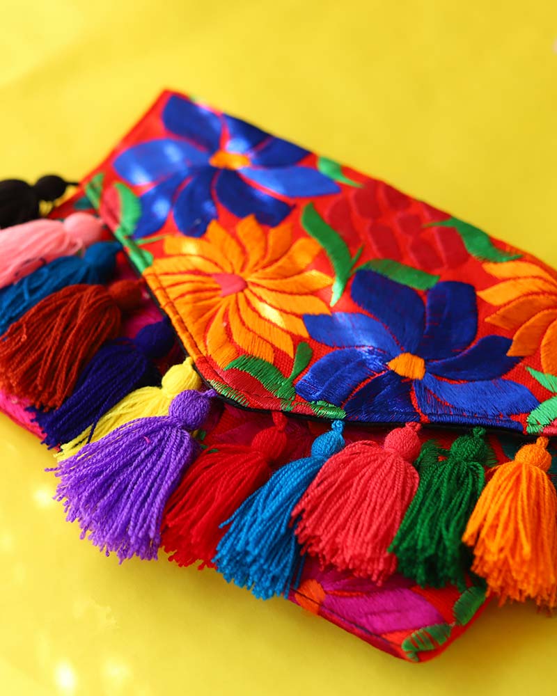 ＜Instagram掲載＞メキシコの刺繍が可愛いクラッチバッグが入荷＊